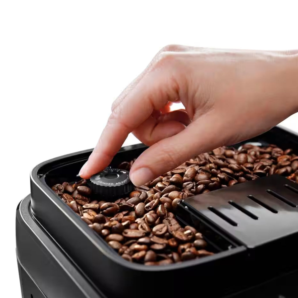 DeLonghi Magnifica Evo ECAM29084SB Superautomatic Espresso Machine